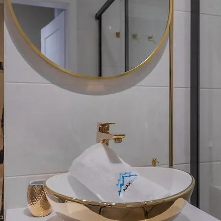 Daire Park A3- Zloty Jelen- Z Dostepem Do Basenu, Sauny, Jacuzzi, Silowni *